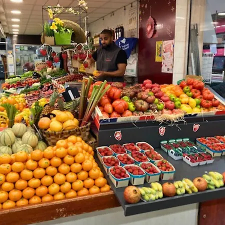 Centre Historique Proche Les Halles